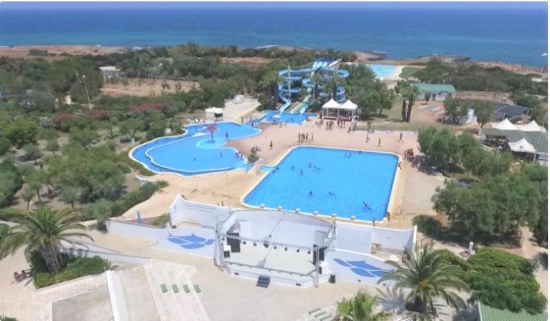 Happy Camp Mobile Homes In Camping Villaggio Lamaforca Carovigno Exterior photo