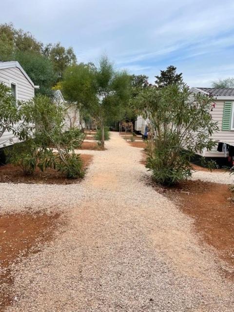 Happy Camp Mobile Homes In Camping Villaggio Lamaforca Carovigno Exterior photo