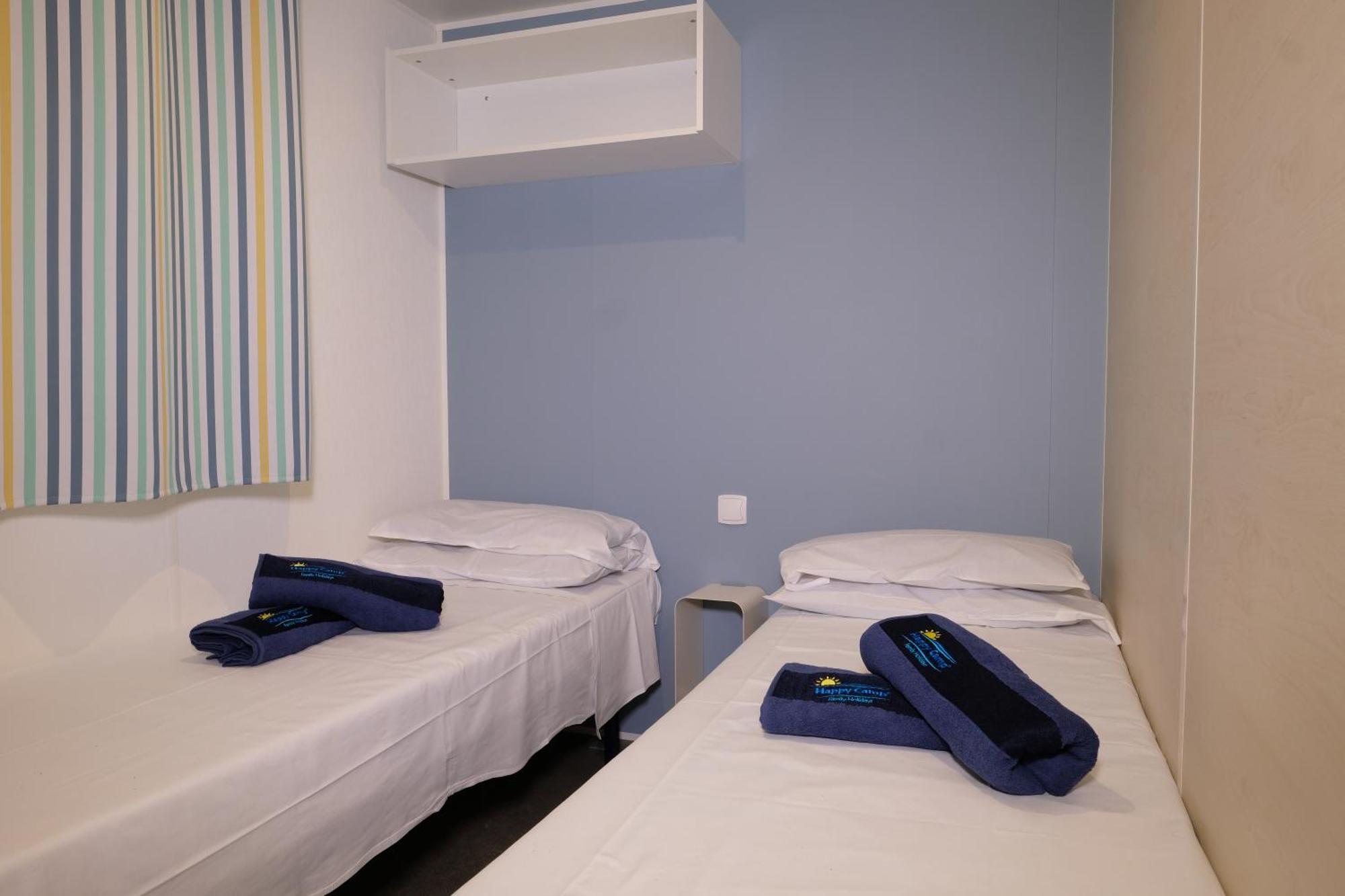 Happy Camp Mobile Homes In Camping Villaggio Lamaforca Carovigno Exterior photo
