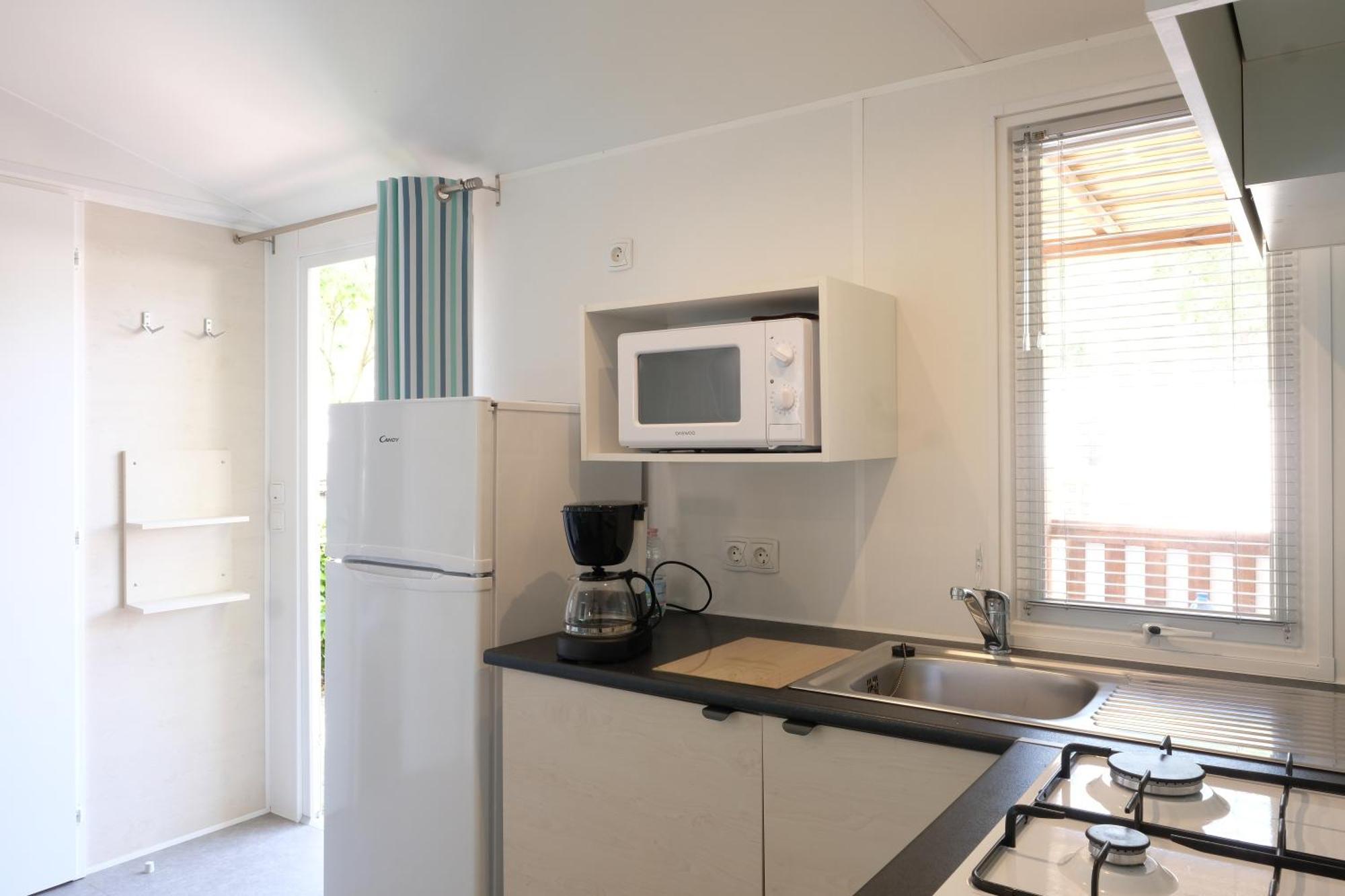 Happy Camp Mobile Homes In Camping Villaggio Lamaforca Carovigno Exterior photo